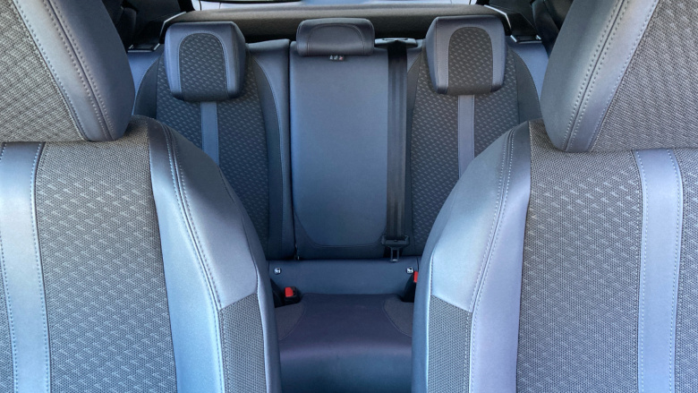 Peugeot 2008 1.2 PureTech 130 Allure 5dr Petrol Estate